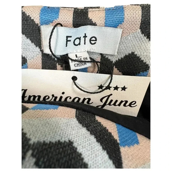 Fate Belted Mini Skirt Geometric Pattern Blue Black Pink Size Large Quilted - Picture 5 of 8